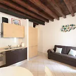 Interno 4 - Cozy New Flat * Desenzano del Garda