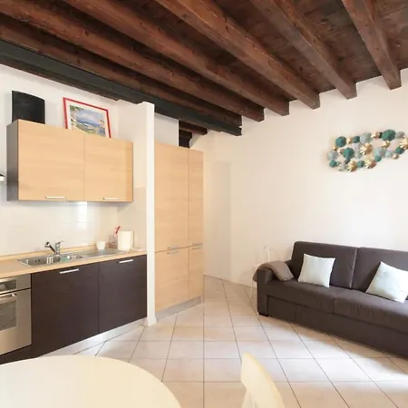 Interno 4 - Cozy New Flat * Desenzano del Garda