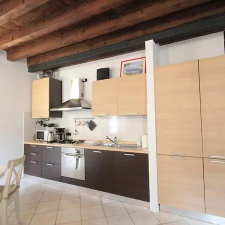 Interno 4 - Cozy New Flat 데센자노델가르다